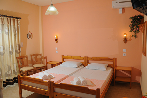 ROOM 2 | <small>Double Room</small>