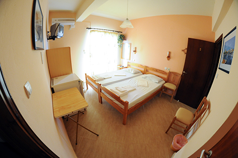 ROOM 5 | <small>Double Room</small>